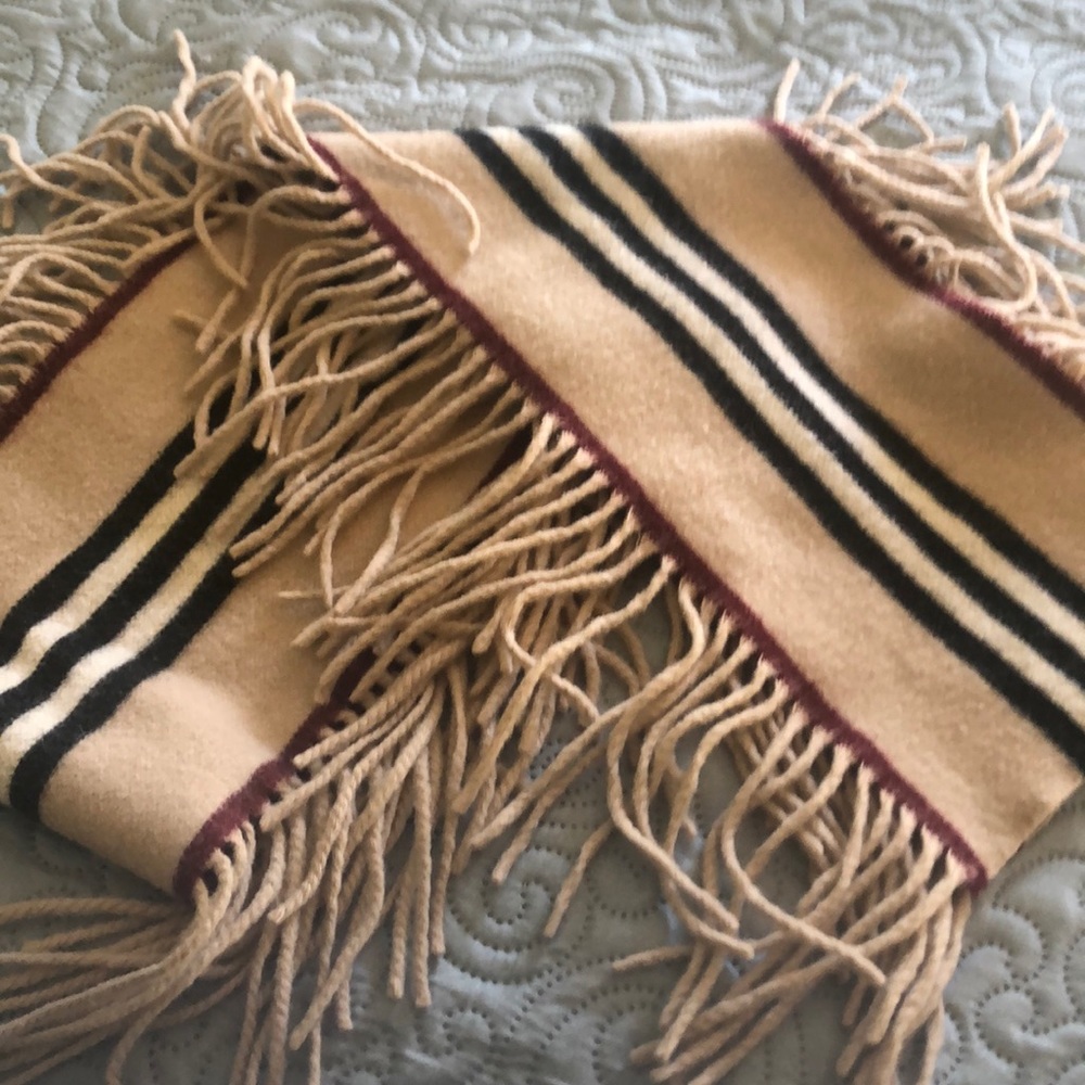 Vintage Burberry fringe scarf